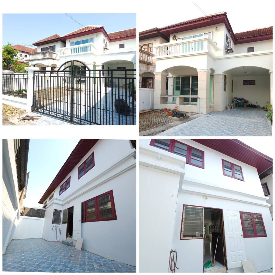 รูป ขายด่วน!! บ้านแฝด บนเนื้อที่ 40 ตร.วา ทำเลดี (สะพานใหม่) - รูปที่ 1/5