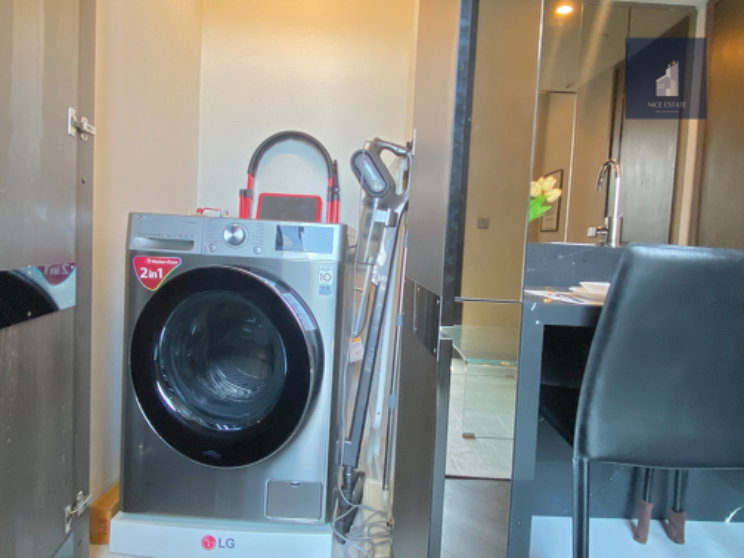 รูป The Esse Sukhumvit 36 🚊20m.BTS Thonglor 1Bed with King Size Bed + 🛁Take Clear View Ready to Move - รูปที่ 9/14