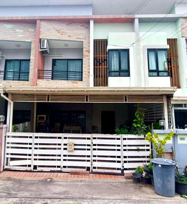 ทาวน์โฮม ถนนพุทธบูชา : ขายบ้านทาวน์โฮม พุทธบูชา 36 เจ้าของบ้านขายเอง ราคา 2.59 ลบ ถูกที่สุดในหมู่บ้าน ขายต่ำกว่าหลังอื่น 400,000บาท กู้ได้ 100-120% กู้เหลือไว้รีโนเวทได้