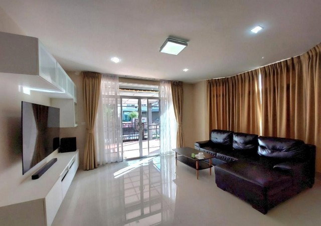 picture FOR RENT  HOUSE PROPERTY  40000 BAHT per MONTH - 3/8