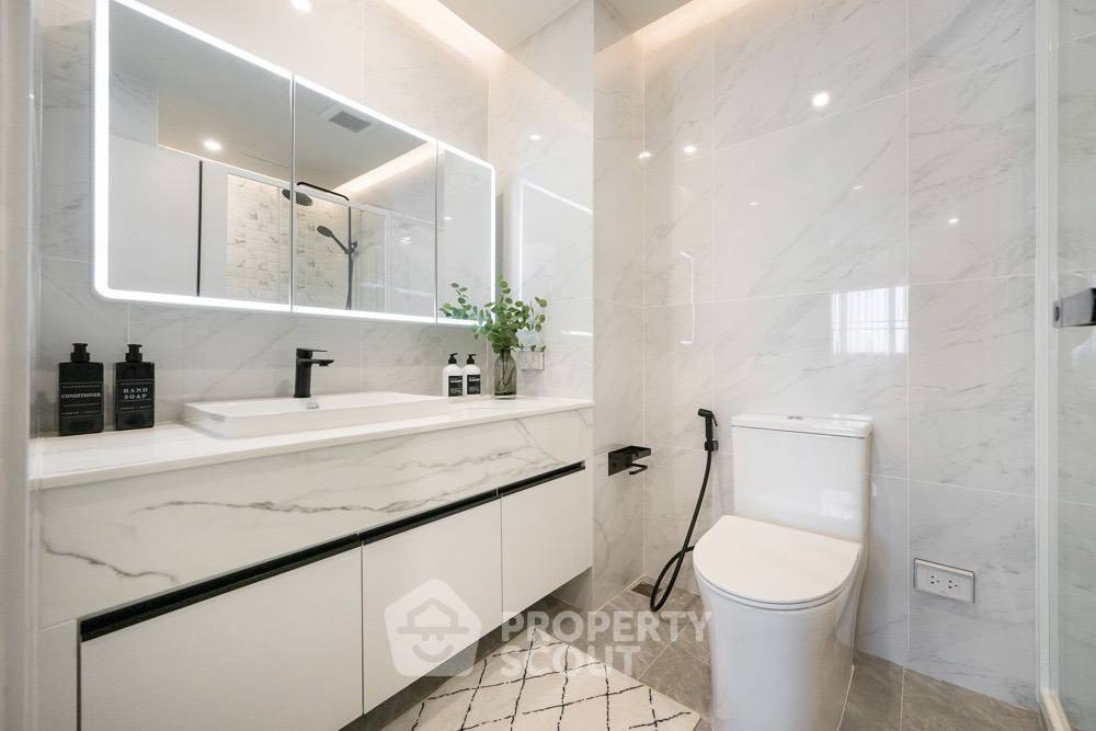 picture 2-BR Condo at Top View Tower Condominium near BTS Thong Lor (ID 2933291) - 4/13