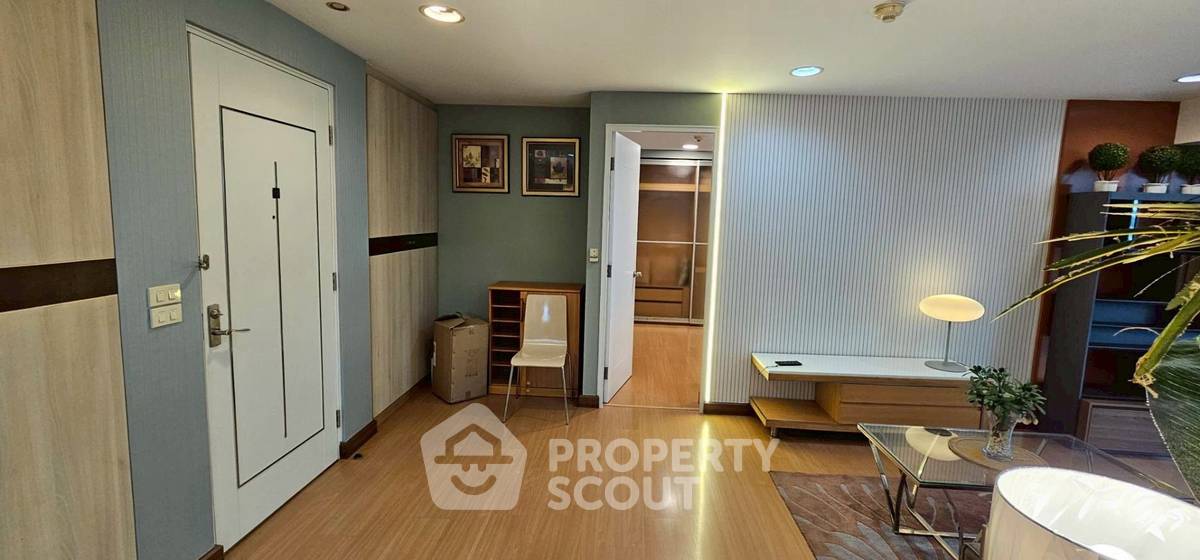 picture 3-BR Condo at The Bangkok Thanon Sub near MRT Sam Yan (ID 1541108) - 11/17