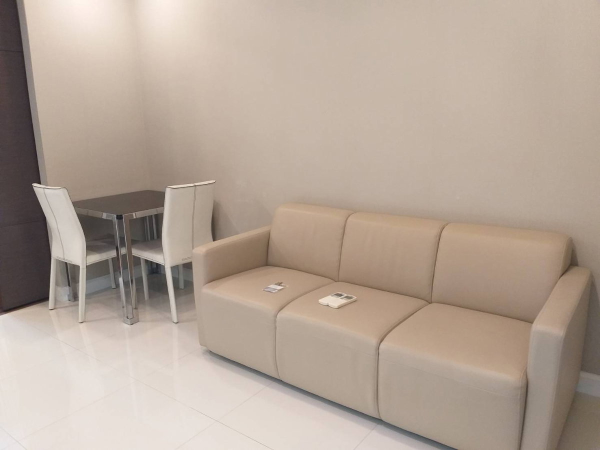 รูป ***ให้เช่าเดอะเมโทรโพลิส สำโรง คอนโดมิเนียม 1 ห้องนอน 1 ห้องน้ำ ขนาด 35 ตร.ม. ชั้น 7 ตึก C เฟอร์ครบ พร้อมเข้าอยู่ ปล่อยเช่า 12,000 บาท/เดือน - รูปที่ 2/7