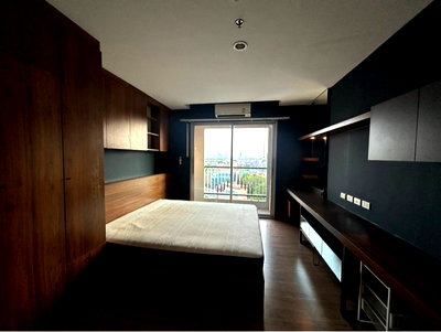 Condos for rent : S76 Condo for rent: Asakan Place Srinakarindra, next to the Yellow Line BTS and Airport Rail Link. Fully furnished, includes washing machine.