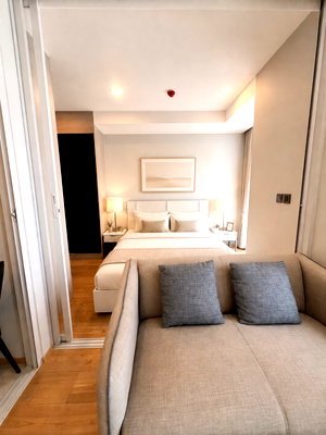 คอนโดให้เช่า : Chewathai Residence Thonglor ห้องสวย ราคาดี สอบถามเพิ่มเติมได้ที่ Line @condorental
