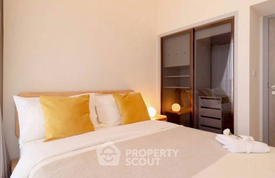 picture 2-BR Condo at SOHO Bangkok Ratchada near MRT Huai Khwang (ID 2933326) - 3/9