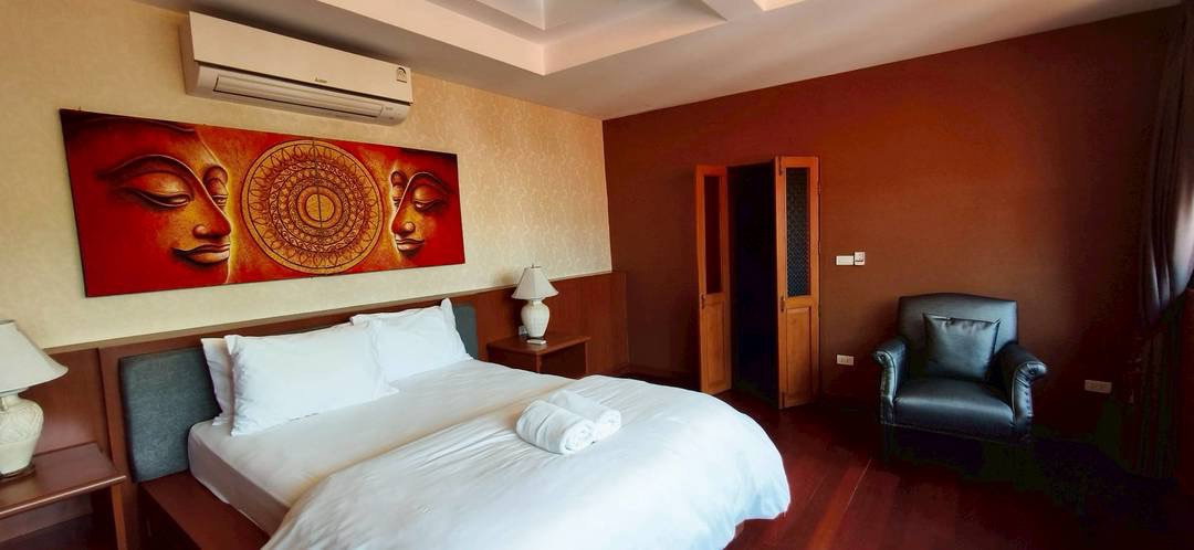 picture Luxury Villa Pattaya: 4 Bedrooms  Private pool  - 8/14