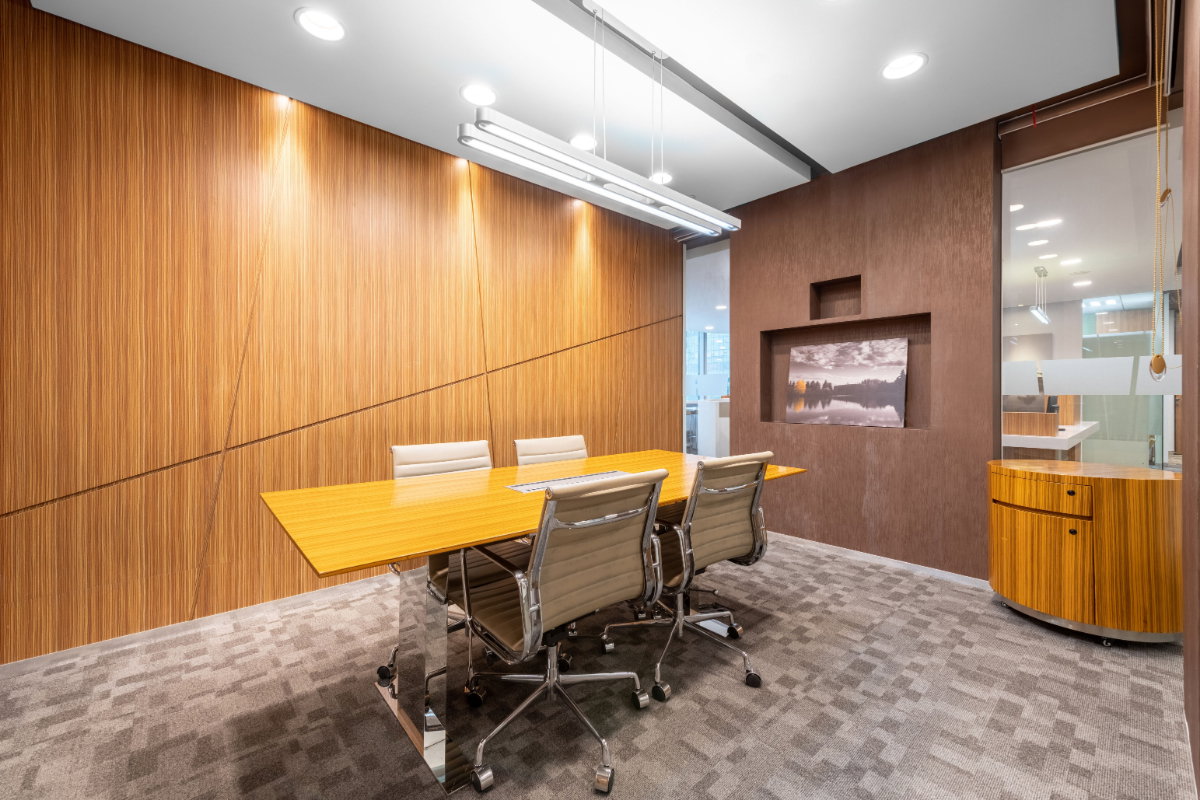 รูป พื้นที่สำนักงานส่วนตัวสำหรับ 2 คนที่ Regus VOCO Surawong - รูปที่ 4/5