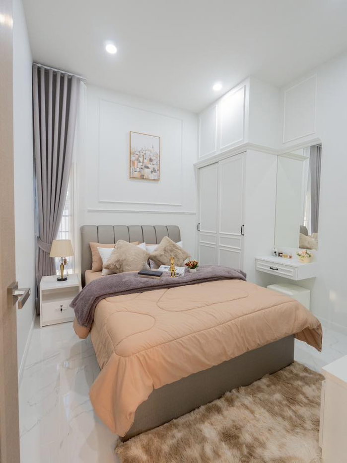 รูป บ้านใหม่แกะกล่อง บ้านหรูสไตร์อังกฤษ ตกแต่งพร้อมเข้าอยู่ สระว่ายน้ำส่วนตัว วิวทุ่งนา บ้านทำเลชานเมือง #CDK100829 - รูปที่ 9/40