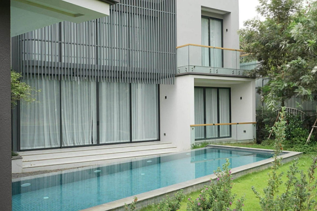 รูป ขาย Pool villa 2 ชั้น บ้านพร้อมสระว่ายน้ำในตัว ระบบรักษาความปลอดภัยดีเยี่ยม #CDK100808 - รูปที่ 3/31