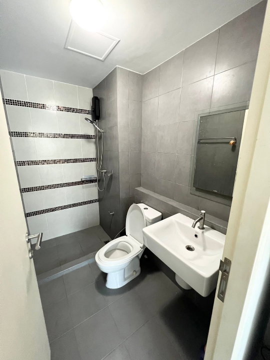 picture 📌𝐔𝐏𝐃𝐀𝐓𝐄 𝐑𝐎𝐎𝐌 𝟐𝟎𝟐𝟔📌 Condo for rent, Campus Resort Bangna [Beautiful room + washing machine] LINE ID: atccity 💻 - 6/6