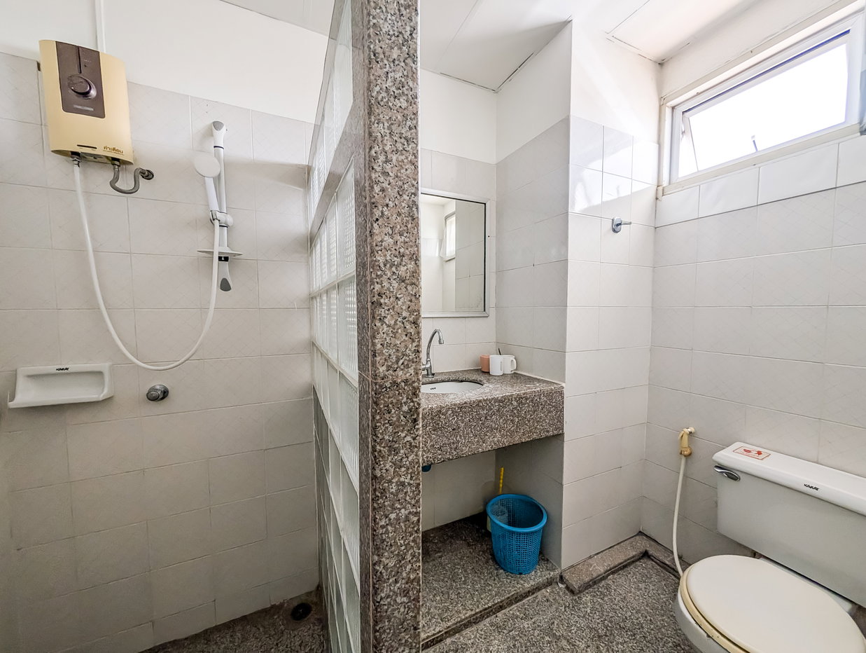 picture Somphong Condotel Studio for Sale Partial Sea View Condo - 4/5