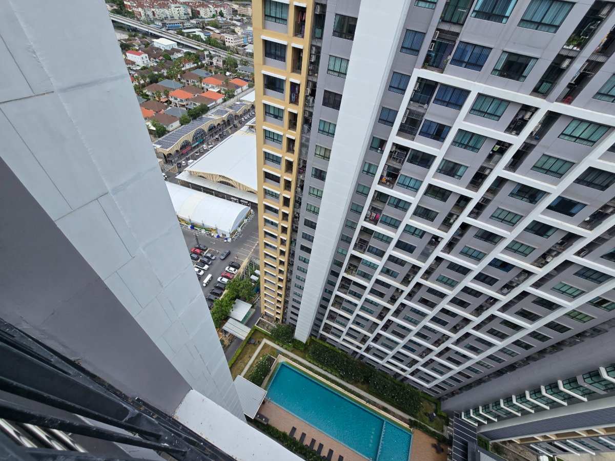 รูป 🔥 ขาย !!! 2 ห้องนอน ชั้น 25 เจคอนโด สาทร–กัลปพฤกษ์ เพียง 2.75 ล้าน (Condo for Sale – High Floor Pool View | Rare Unit!) - รูปที่ 19/23