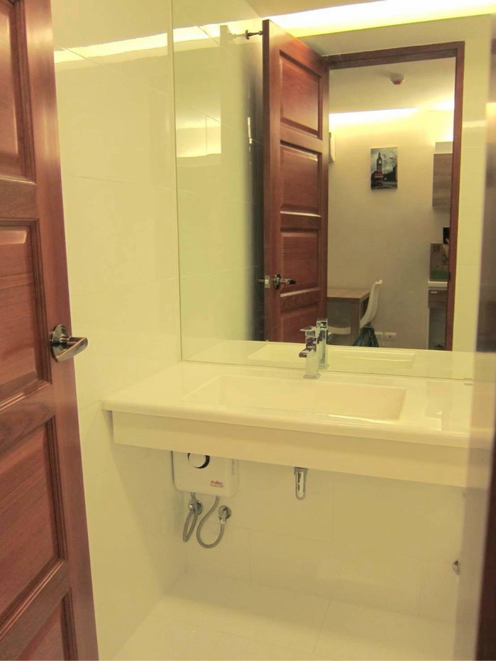 รูป พร้อมเข้าอยู่ ให้เช่า Emerald residence ratchada/Line : @ds159/Please contact us. - รูปที่ 2/5