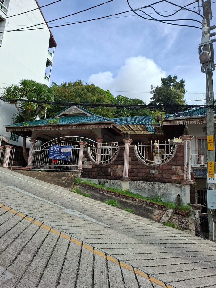 รูป บ้านเดี่ยว 2 ชั้น ถนน 50 ปี ตำบลป่าตอง อำเภอกะทู้ จังหวัดภูเก็ต รหัส 62-00261 หรือ 29529-0001  - รูปที่ 2/9