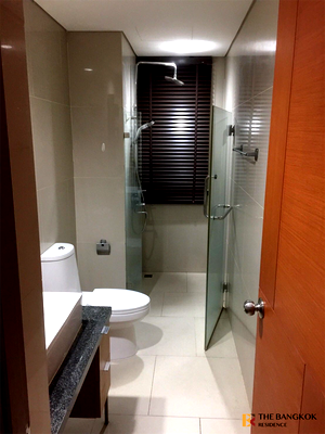 Condos for sale : Start Elevated Living at a Price Youll Love Villa Sathorn near BTS Krung Thonburi