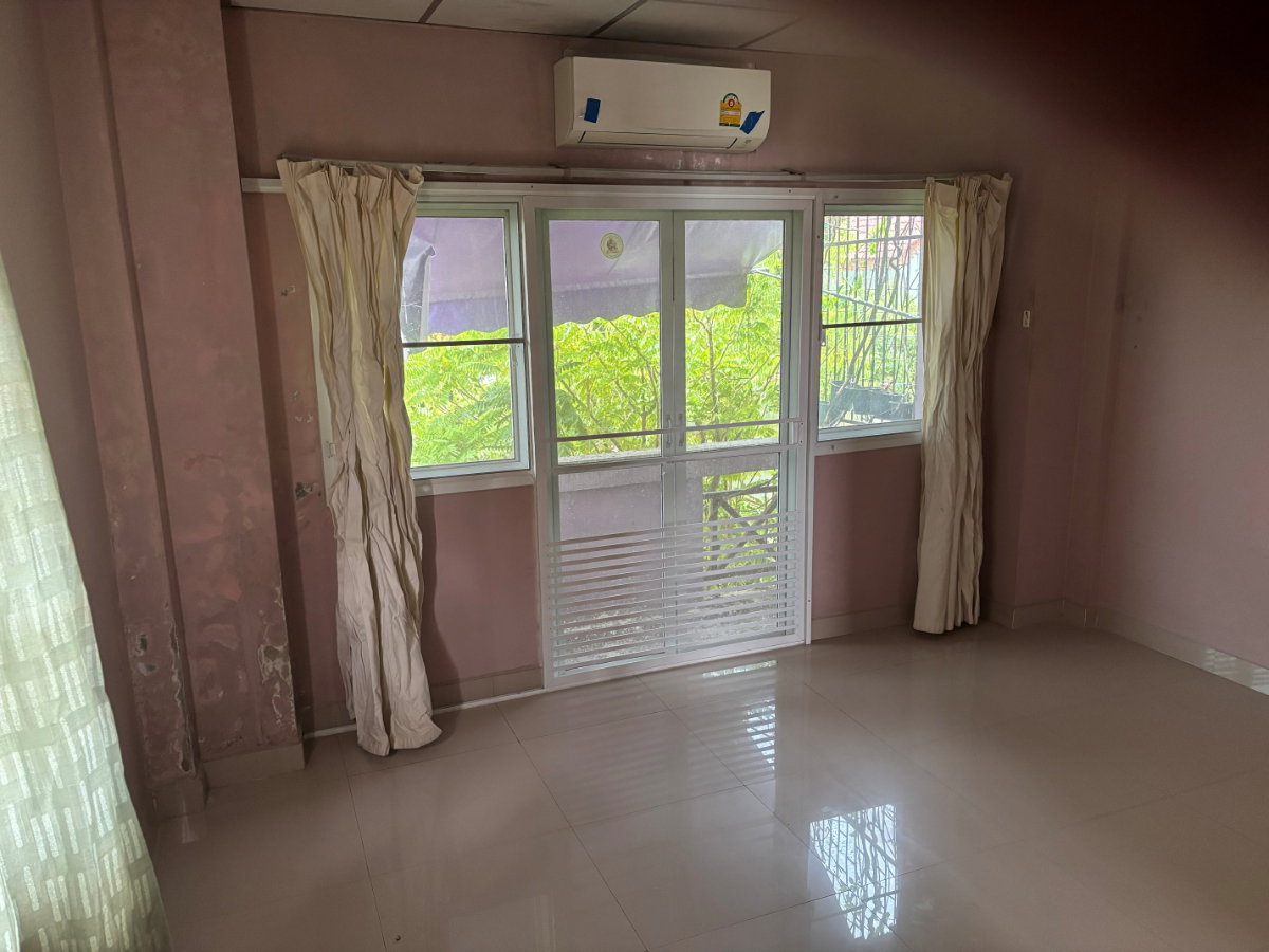 picture TOWNHOUSE 24 Sq.w Bangkok Yai for sale - 6/6