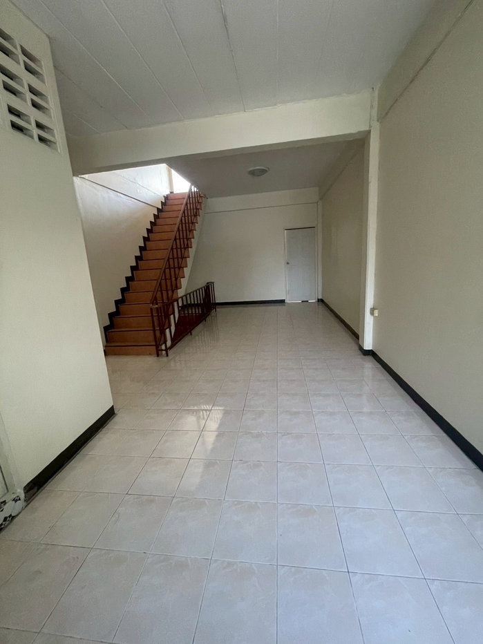 รูป 🏡✨ ขาย / เช่า ทาวน์โฮม 3.5 ชั้น “ม.อรุณธร” 3 ห้องนอน 2 ห้องน้ำ ทำเลดีมาก ใกล้สุขาภิบาล 5 เข้า-ออกได้หลายเส้นทาง ✨ - รูปที่ 15/19