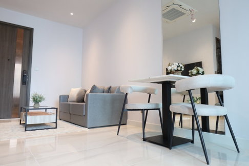 เช่าด่วน ! คอนโดระดับ SUPER LUXURY CLASS !! Supalai Icon Sathorn, 1 นอน 1 น้ำ, ชั้นสูง 21++, ห้องนั่งเล่นกว้าง !!🔥Code C20250100010 แต่งครบ