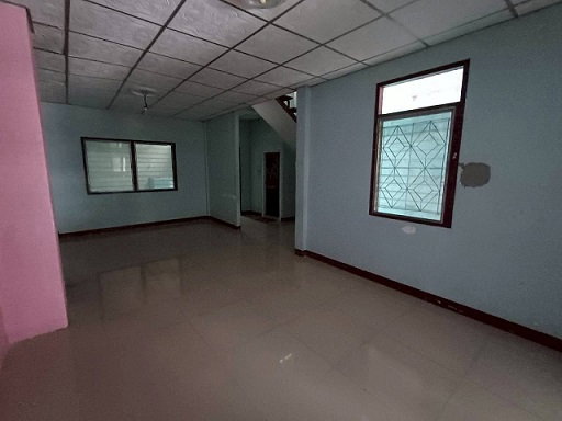 รูป ทาวน์เฮ้าส์ 2 ชั้น เนื้อที่ 29.7 ตร.ว. หมู่บ้านไทยธานี ซอย 22 นวนคร - รูปที่ 3/7