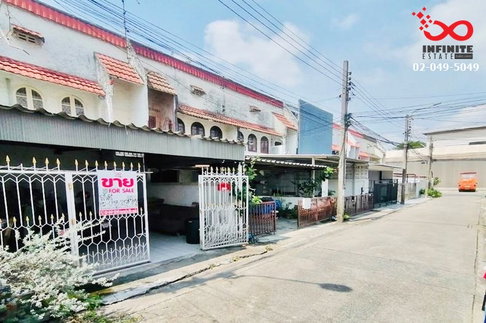 ขายทาวน์เฮ้าส์ 2 ชั้น ถนนพระราม 9 เทียมร่วมมิตร หมู่บ้านวิจิตรชัย ใกล้ MRT พระราม 9 ทางด่วนศรีรัช