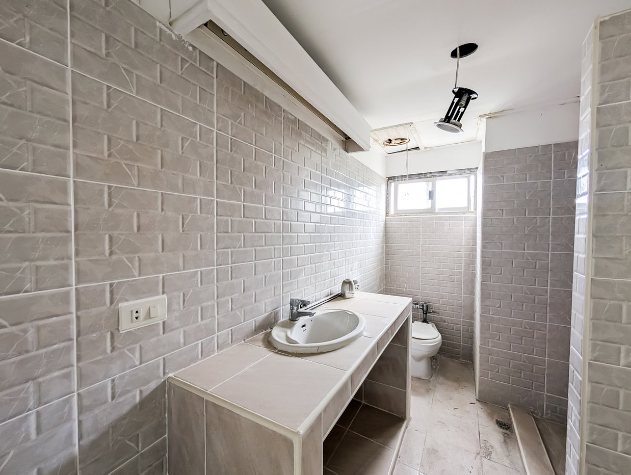 รูป Somphong Condotel for Sale As-Is Large Sea View Condo - รูปที่ 12/15