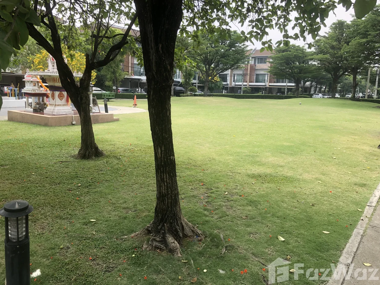 picture Very quiet Soi. Well-maintained communal garden 1380782 - 15/22
