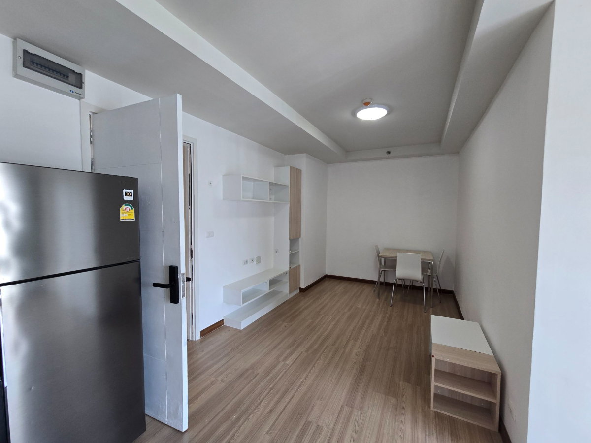 รูป 🔥 ขาย !!! 2 ห้องนอน ชั้น 25 เจคอนโด สาทร–กัลปพฤกษ์ เพียง 2.75 ล้าน (Condo for Sale – High Floor Pool View | Rare Unit!) - รูปที่ 14/23