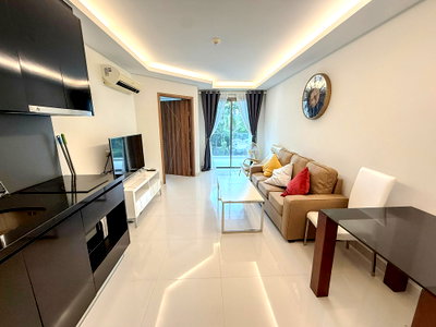 ขายคอนโด : Club Royal Condo for Sale North Pattaya Pool View
