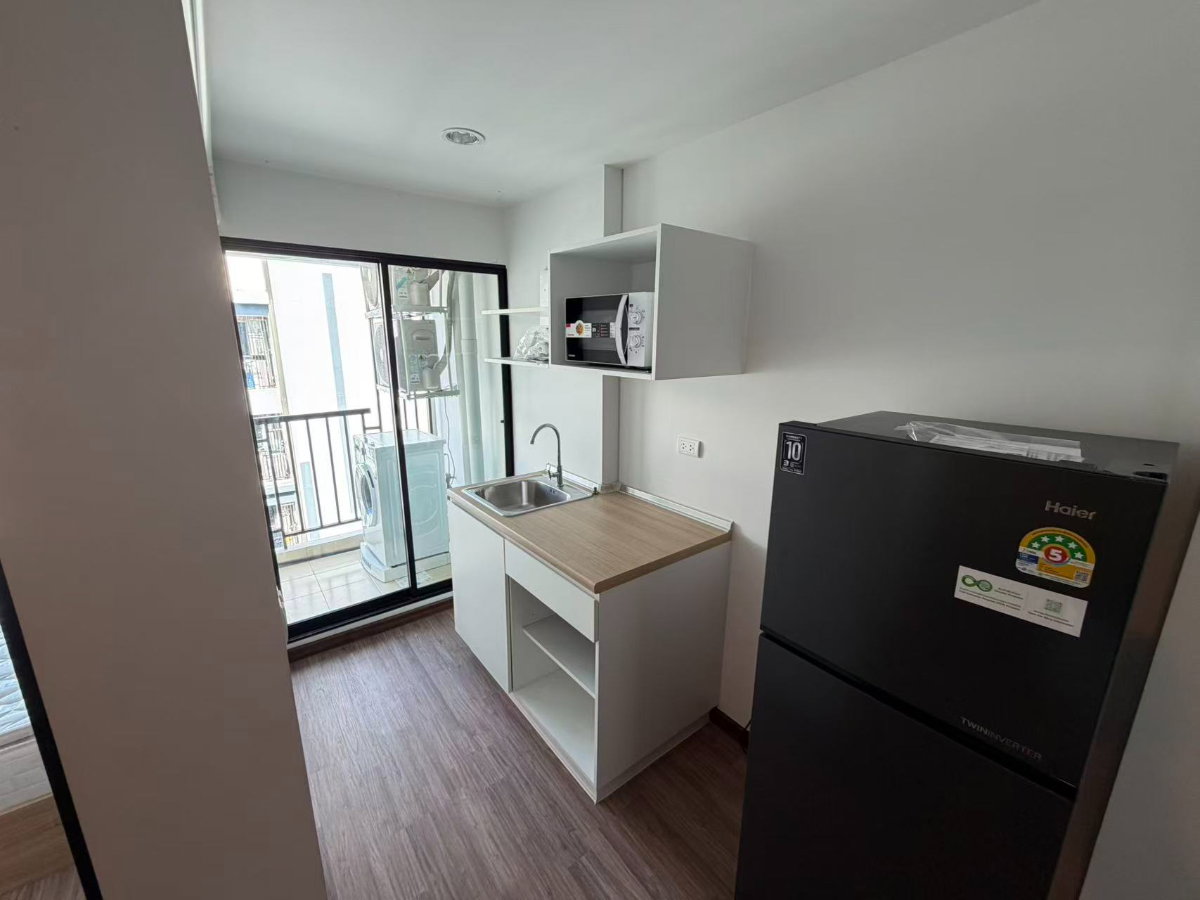 picture HI Sutthisan Condo | Brand New 1BR Pool View with 6FT King Size Bed 10,000 THB / Month - 4/7