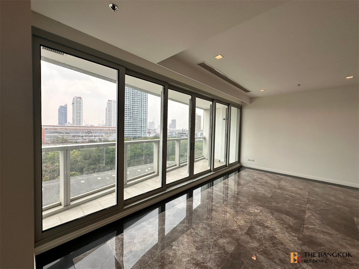 picture The River near BTS Saphan Taksin - 3/10