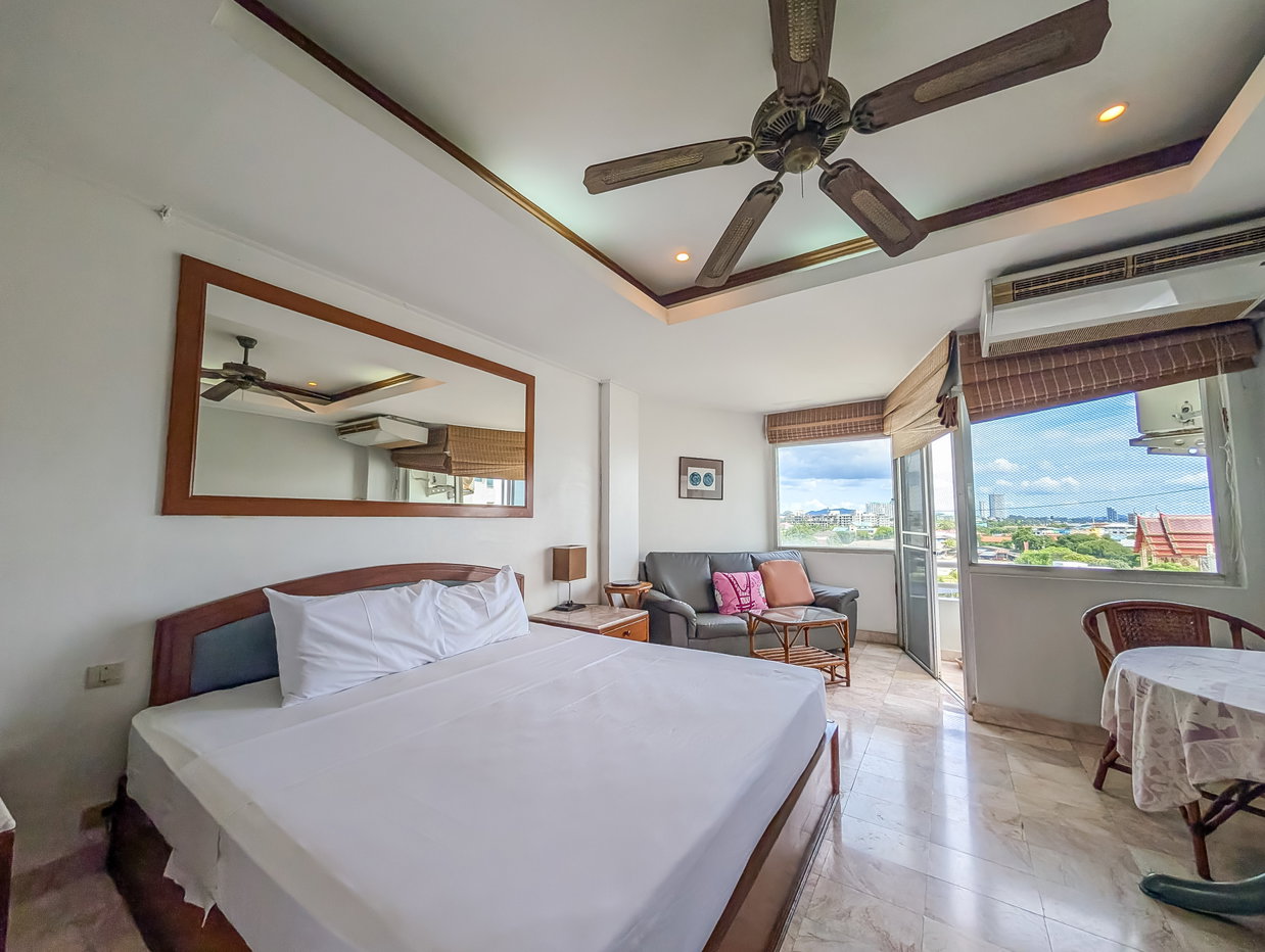 picture Somphong Condotel Studio for Rent Na Jomtien Sea View Condo - 3/8