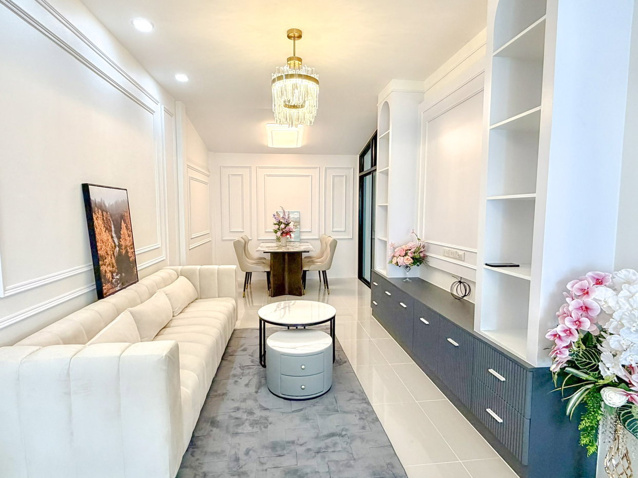 รูป Townhouse for Sale East Pattaya Fully Furnished - รูปที่ 2/7
