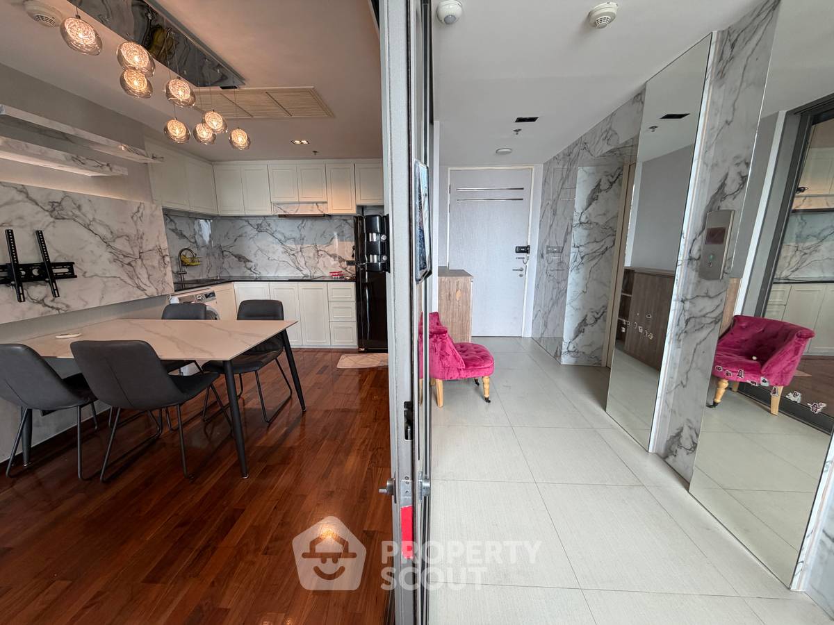 รูป คอนโด 2-ห้องนอน ที่ สตาร์วิว พระราม 3 ใกล้ พระราม 3 (ID 2089846) - รูปที่ 2/19