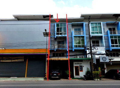Shophouses for sale Si Racha Chonburi : SHOP HOUSE 28 Sq.w. Si Racha Chonburi for 4.4M
