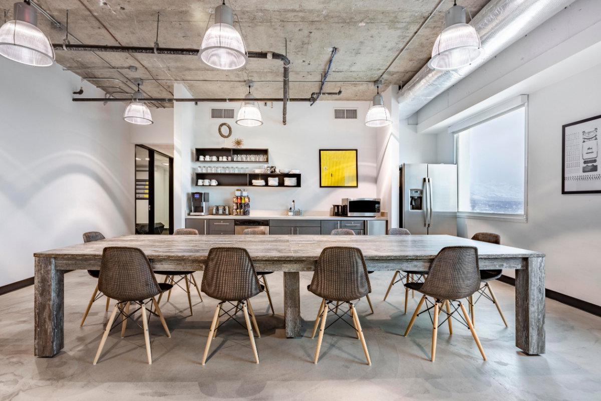 รูป พื้นที่สำนักงานส่วนตัวสำหรับ 2 คนที่ Regus VOCO Surawong - รูปที่ 5/5