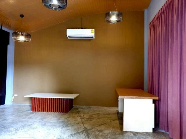 รูป บ้านเดี่ยวให้เช่า ทำเลทองเหม่งจ๋าย-ห้วยขวาง  อนุญาติเลี้ยงสัตว์ ทำโฮมออฟฟิศ ร้านค้า หรือคาเฟ่ ✨เนื้อที่ดิน: 75 Sq.w. (ตรว.) - รูปที่ 9/18