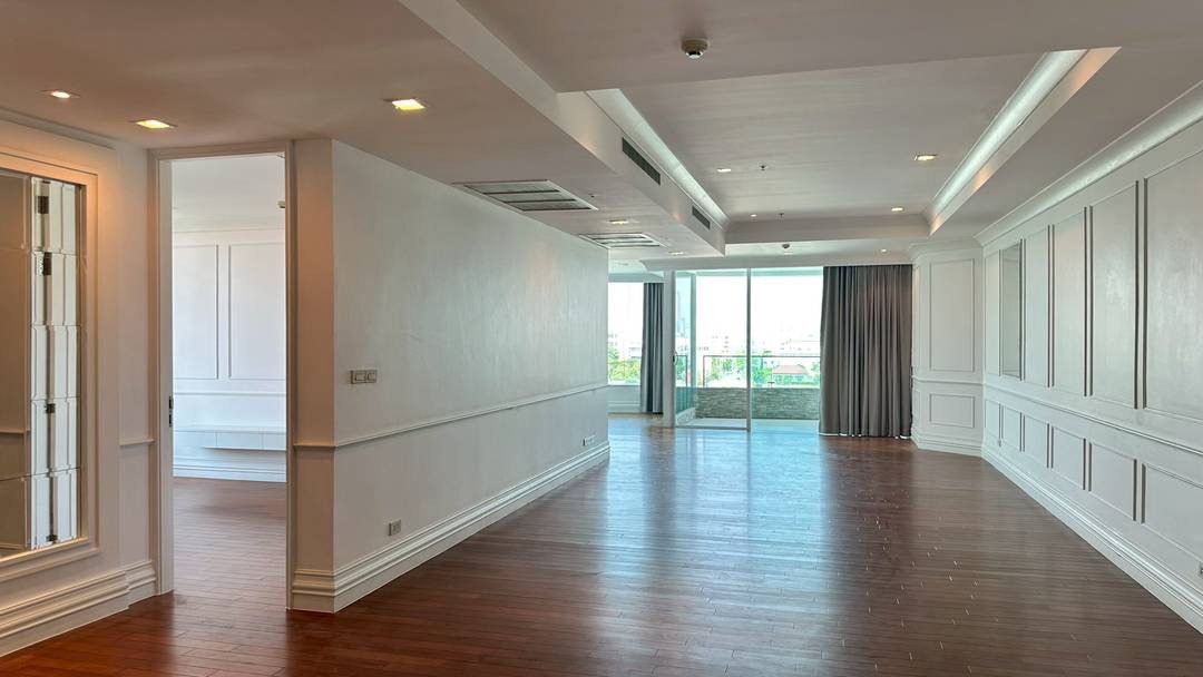 picture Luxury condo next to chao phraya river, near MRT blue line - 3/22