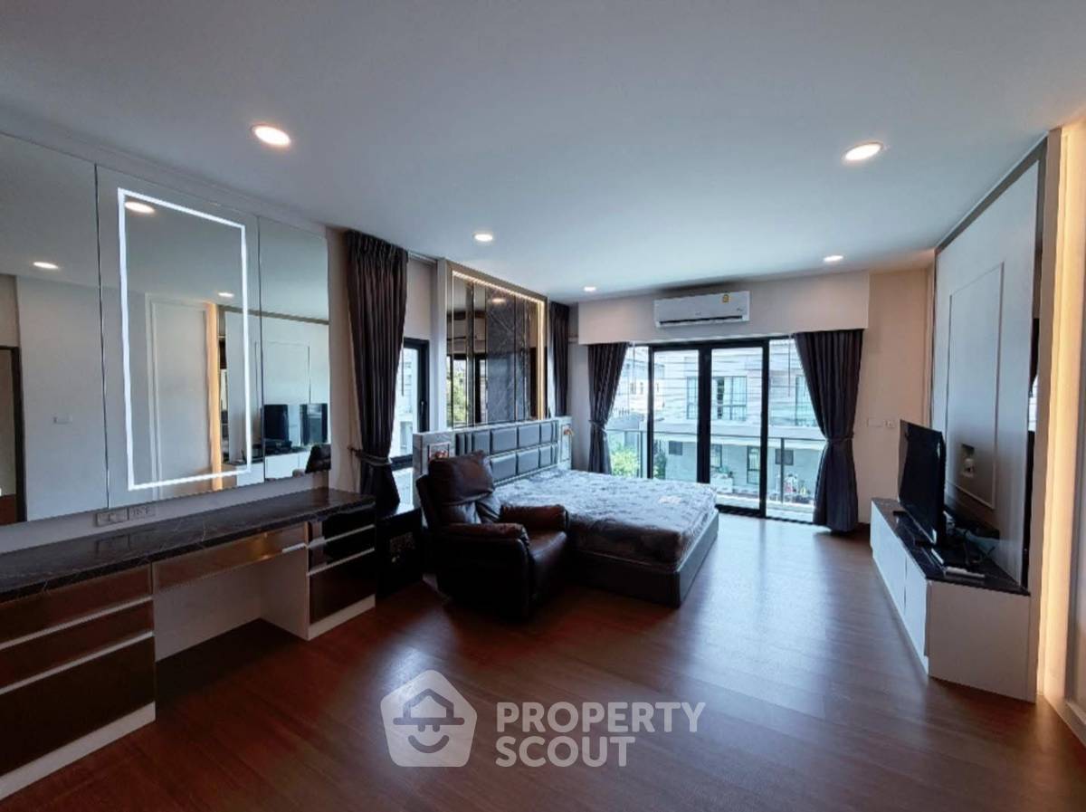 รูป บ้าน 6-ห้องนอน ที่ เดอะ ซิตี้ บางนา ใน บางแก้ว (ID 2937171) - รูปที่ 25/32
