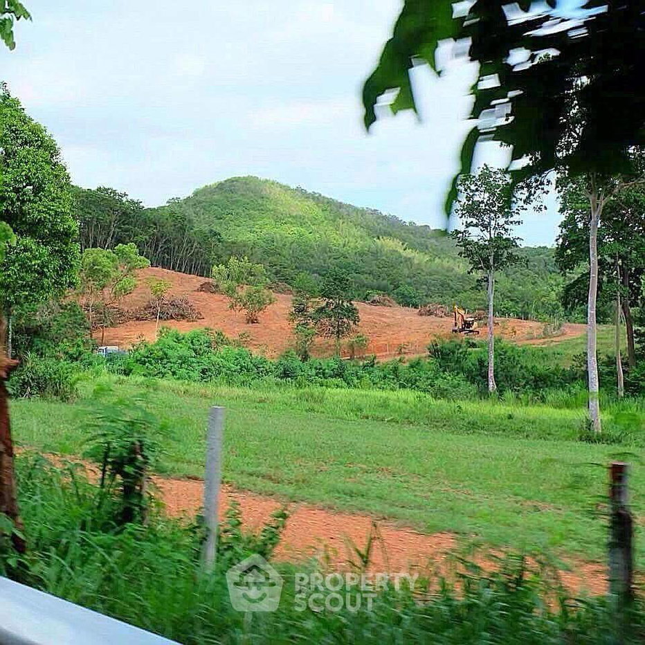 picture 10,036 m² Land for Sale close to Khao Chi Chan (ID 2936731) - 3/20
