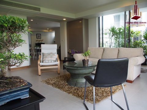 ✨ For Sale:  Downtown Forty Nine Condo ✨💰 Only 18,500,000 THB