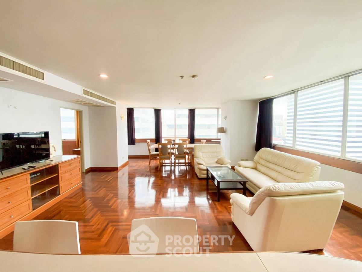 picture 2-BR Condo at Asoke Place near MRT Sukhumvit (ID 2937231) - 4/13