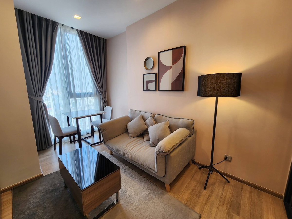 picture ME2500145 Condo For Rent The Line Phahon Pradipat - 2/3