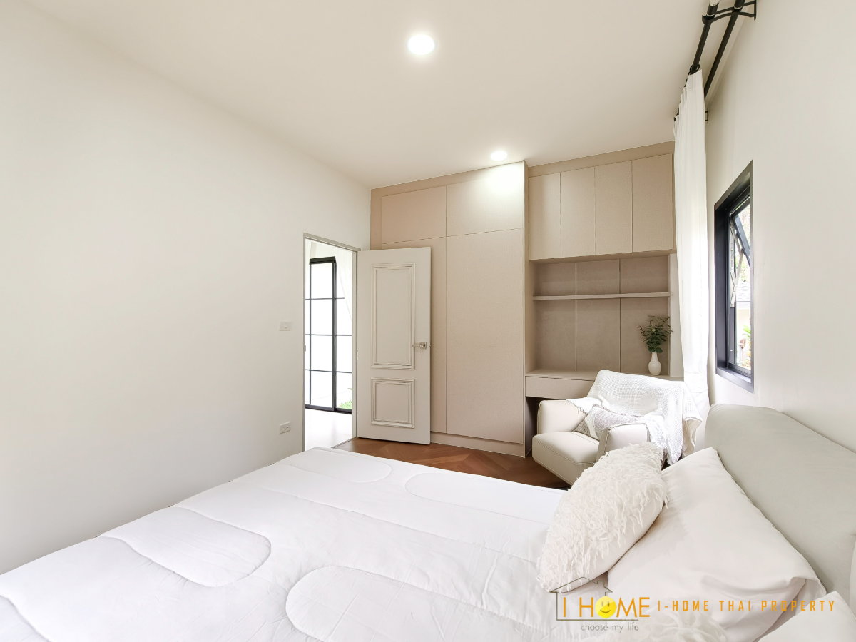 รูป ขายบ้านเดี่ยวชั้นเดียว นอกโครงการ ใกล้สิ่งอำนวยความสะดวก ตลาด ห้างสรรพสินค้า #CMR100282 - รูปที่ 32/41