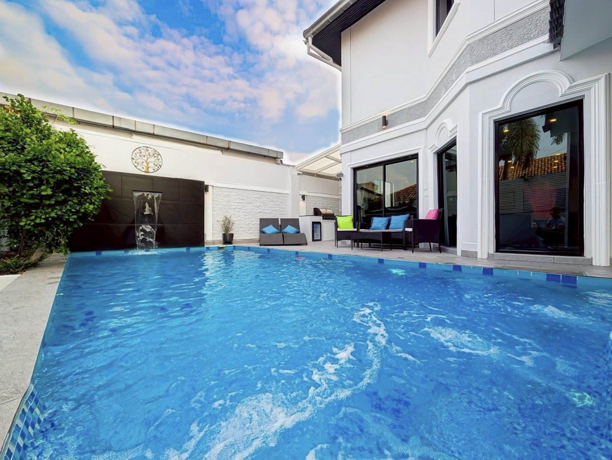 รูป House East Pattaya for Sale Modern Fully Furnished Home - รูปที่ 1/11