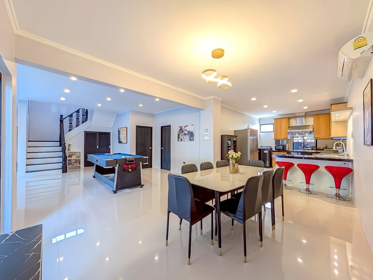 รูป House East Pattaya for Sale Modern Fully Furnished Home - รูปที่ 2/11