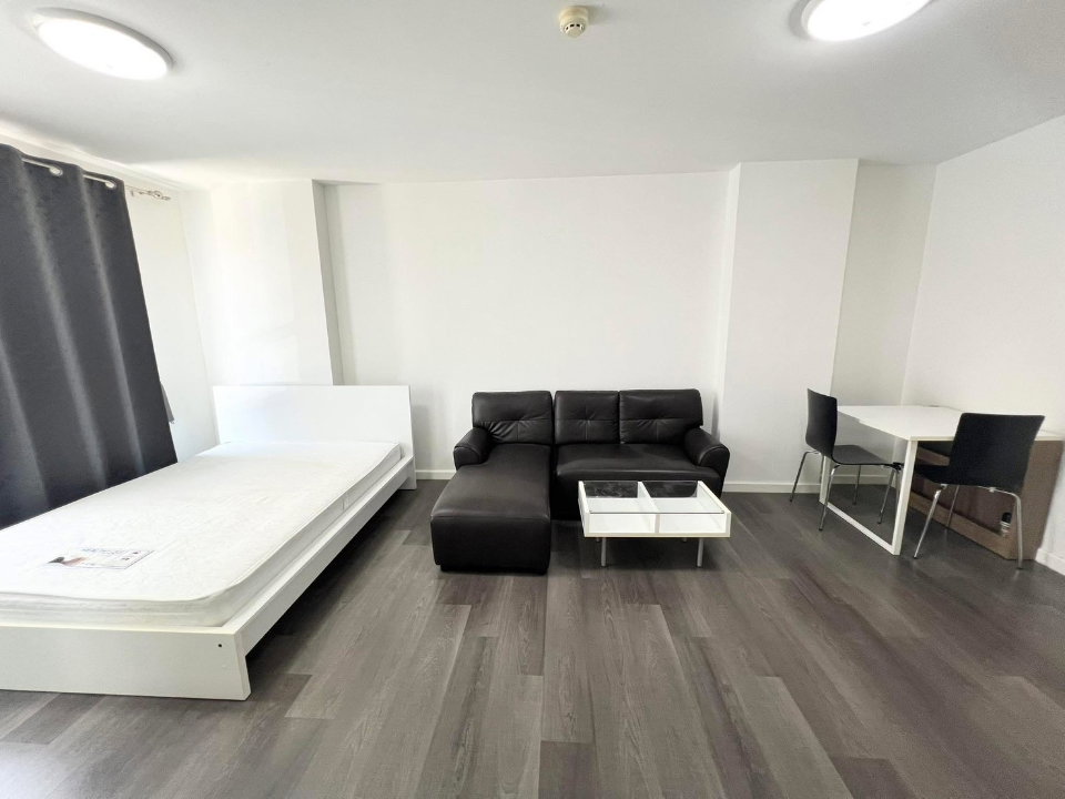 picture 📌𝐔𝐏𝐃𝐀𝐓𝐄 𝐑𝐎𝐎𝐌 𝟐𝟎𝟐𝟔📌 Condo for rent, Campus Resort Bangna [Beautiful modern style room] LINE ID: atccity 💻 - 3/7