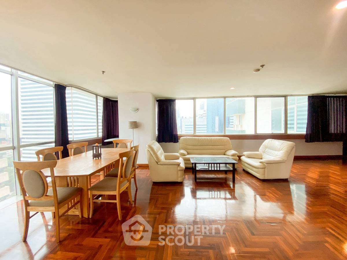 picture 2-BR Condo at Asoke Place near MRT Sukhumvit (ID 2937231) - 1/13