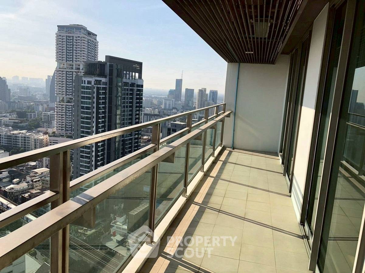 picture 3-BR Condo at The Madison near BTS Phrom Phong (ID 2895065) - 10/10