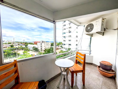 ขายคอนโด : Somphong Condotel Studio for Sale Partial Sea View Condo